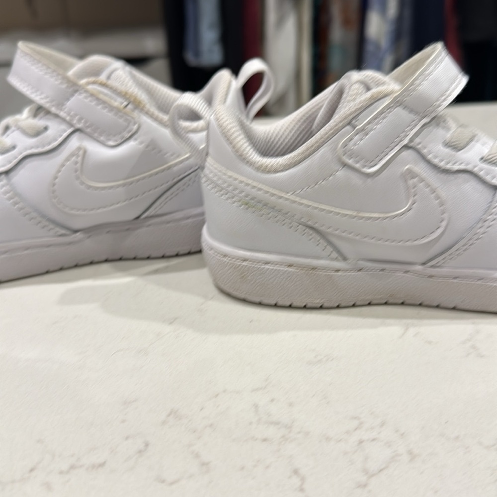 White Nike Shoes - Picture 7 of 7